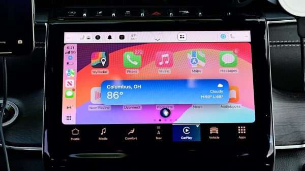 Новые функции CarPlay в iOS 18.4 коснулись навигации и Siri